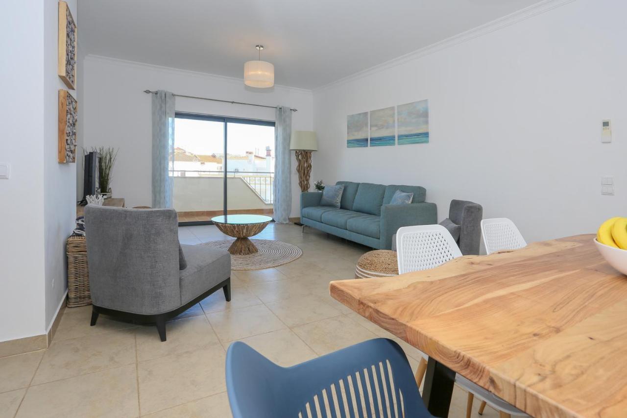 3 Bedroom Apartment With Indoor Pool Central Lagos Eksteriør billede