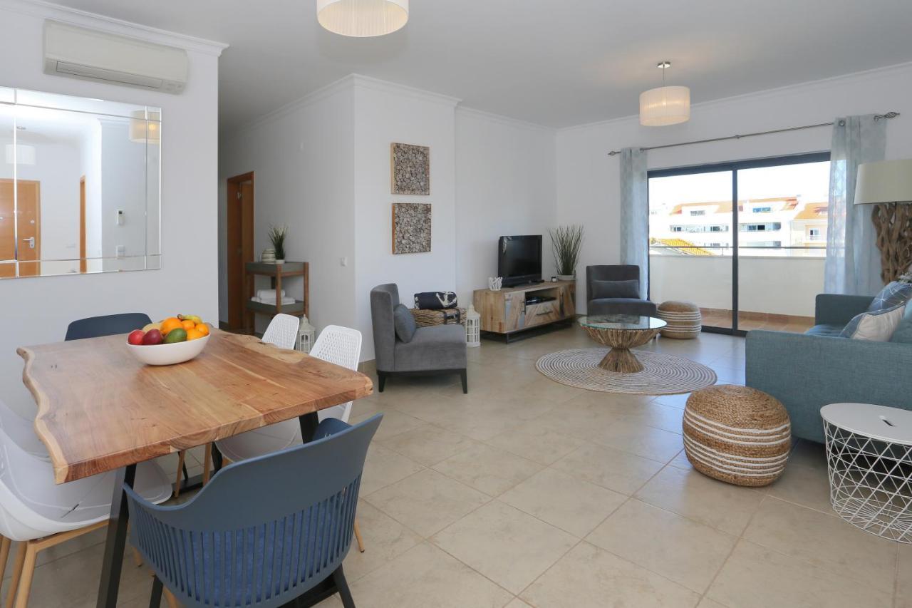 3 Bedroom Apartment With Indoor Pool Central Lagos Eksteriør billede