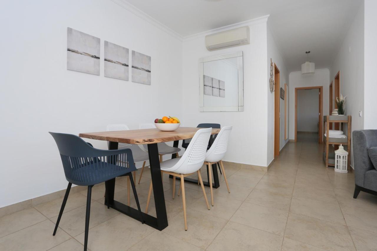 3 Bedroom Apartment With Indoor Pool Central Lagos Eksteriør billede