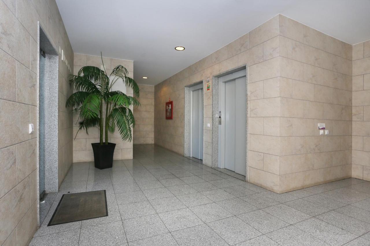 3 Bedroom Apartment With Indoor Pool Central Lagos Eksteriør billede