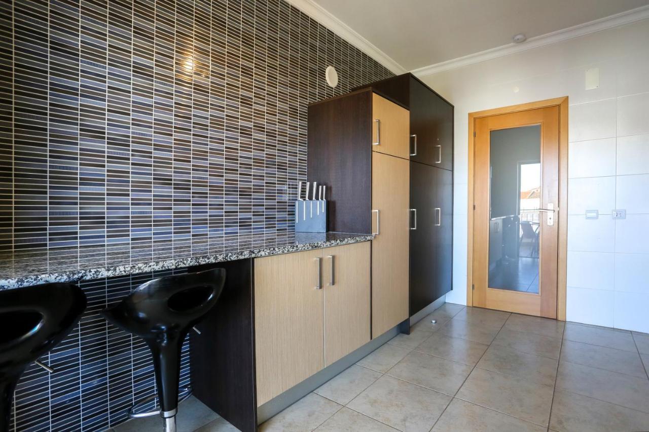 3 Bedroom Apartment With Indoor Pool Central Lagos Eksteriør billede