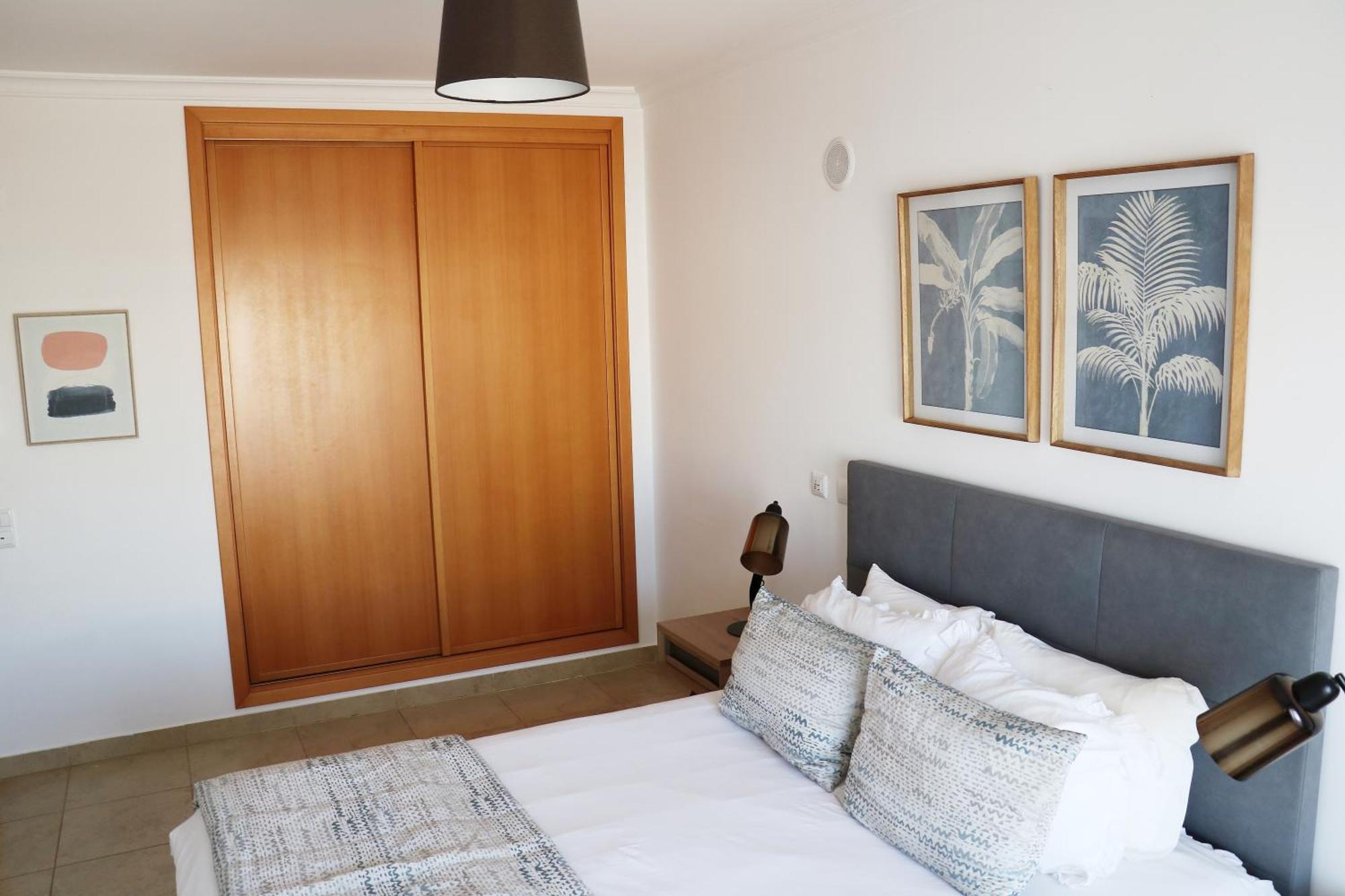 3 Bedroom Apartment With Indoor Pool Central Lagos Eksteriør billede