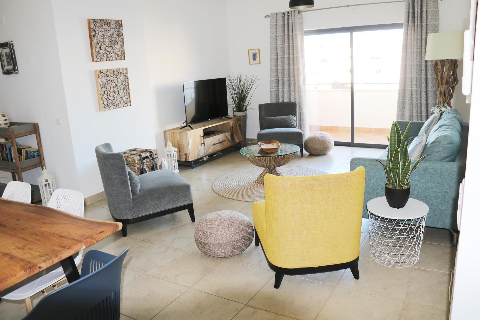 3 Bedroom Apartment With Indoor Pool Central Lagos Eksteriør billede