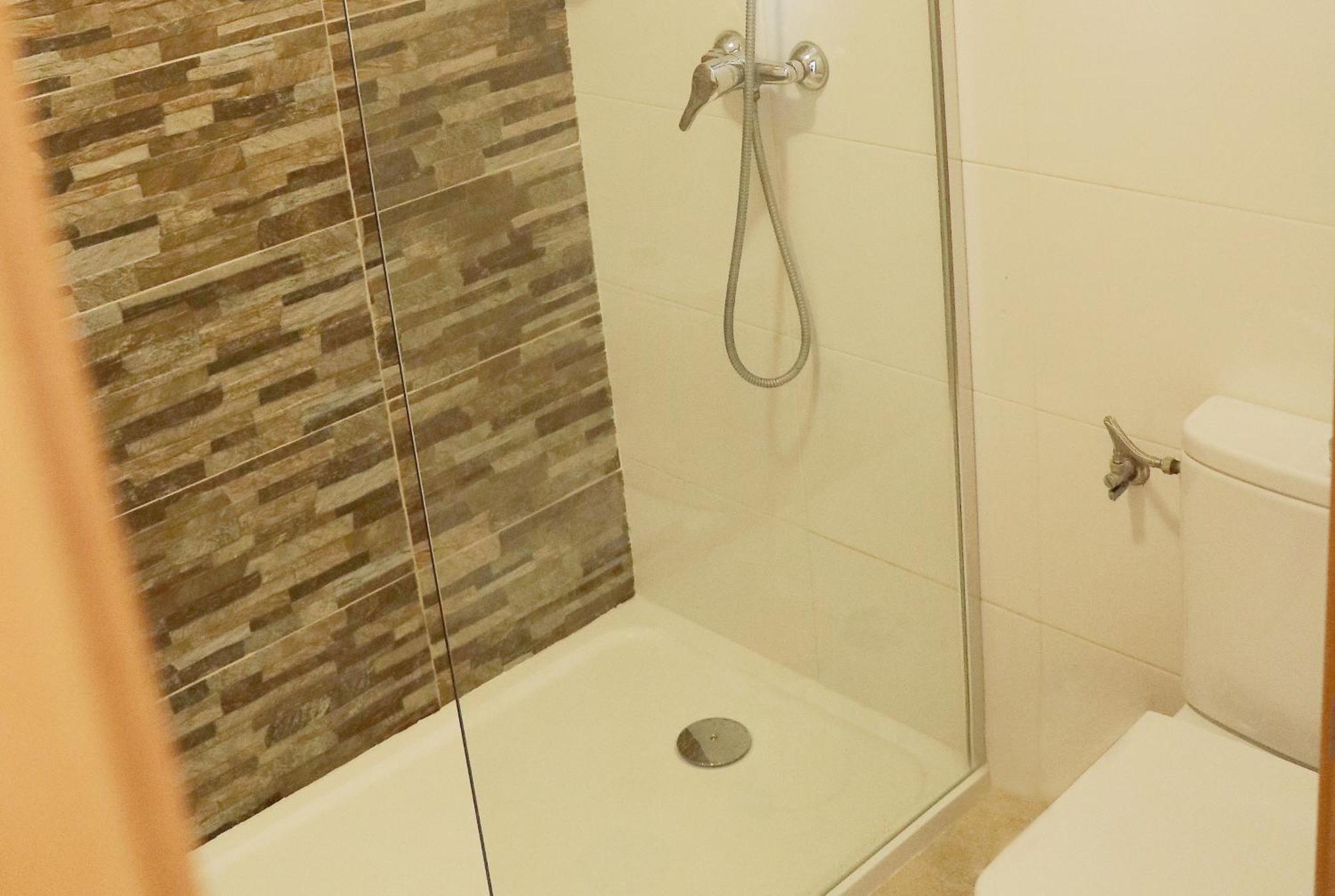 3 Bedroom Apartment With Indoor Pool Central Lagos Eksteriør billede